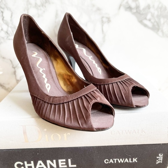 Nina Brown Satin Pumps - Picture 4 of 5